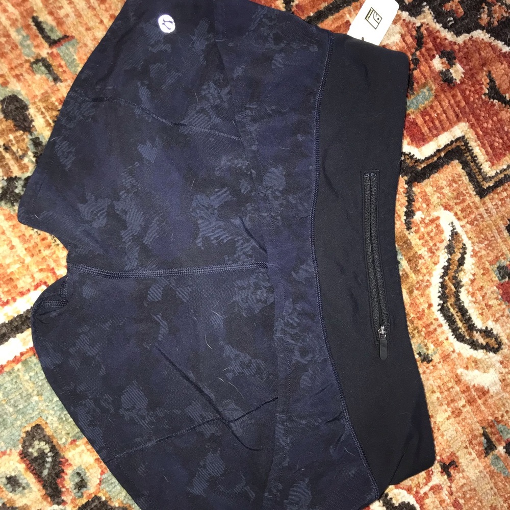 Lululemon speed up shorts size 4